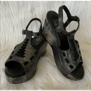 Calleen Cordero black wooden strappy wedges 6.5